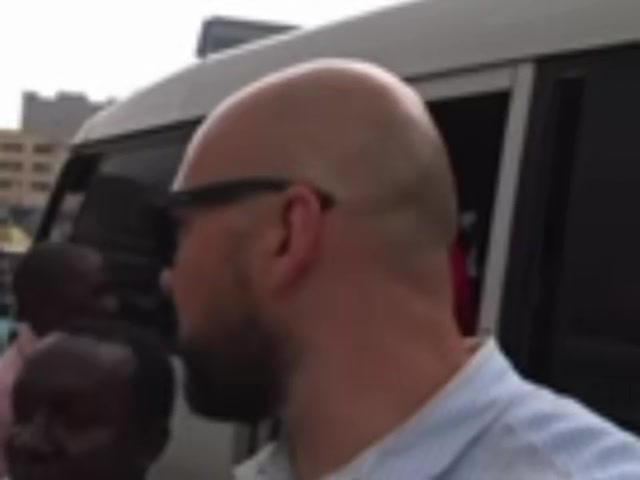 @Acauntis