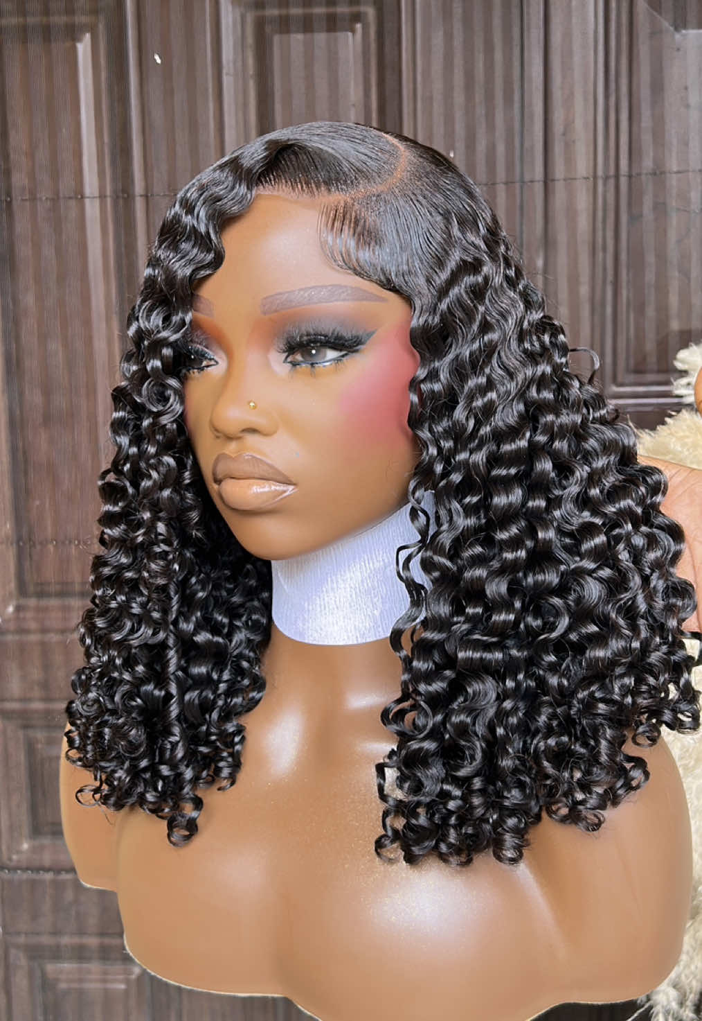 @✨💜SHADES & STRANDS💜✨