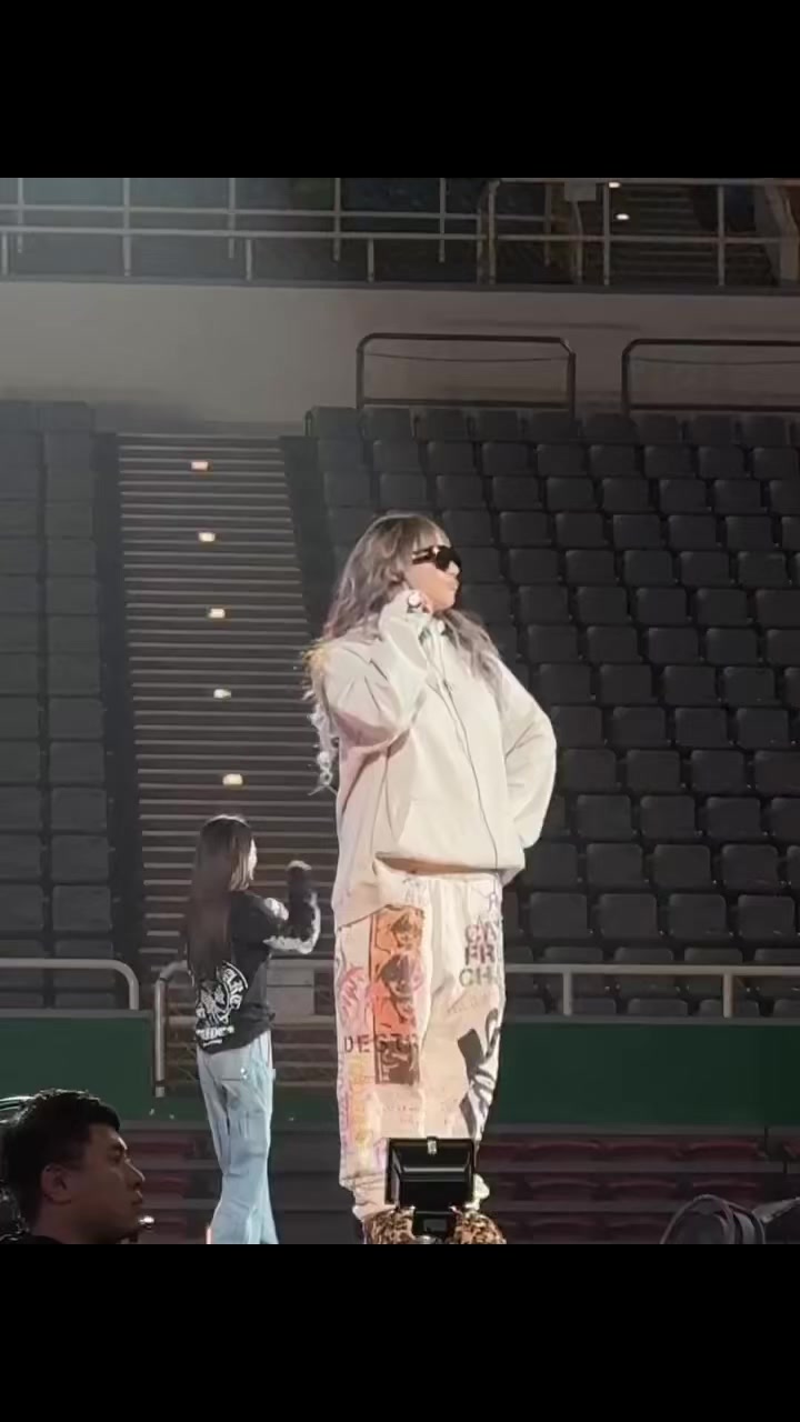 @always_with_2ne1