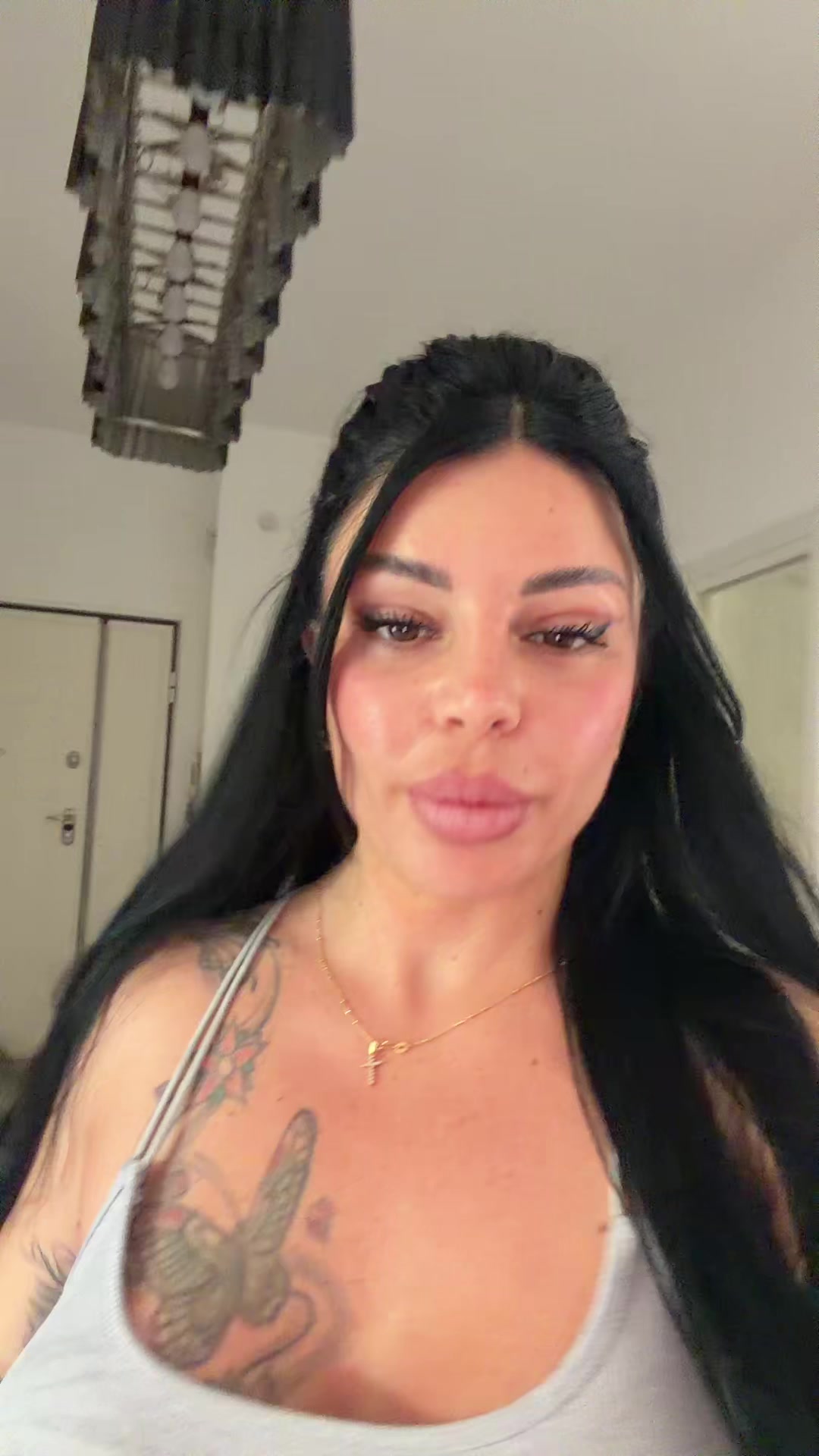 @Helena.