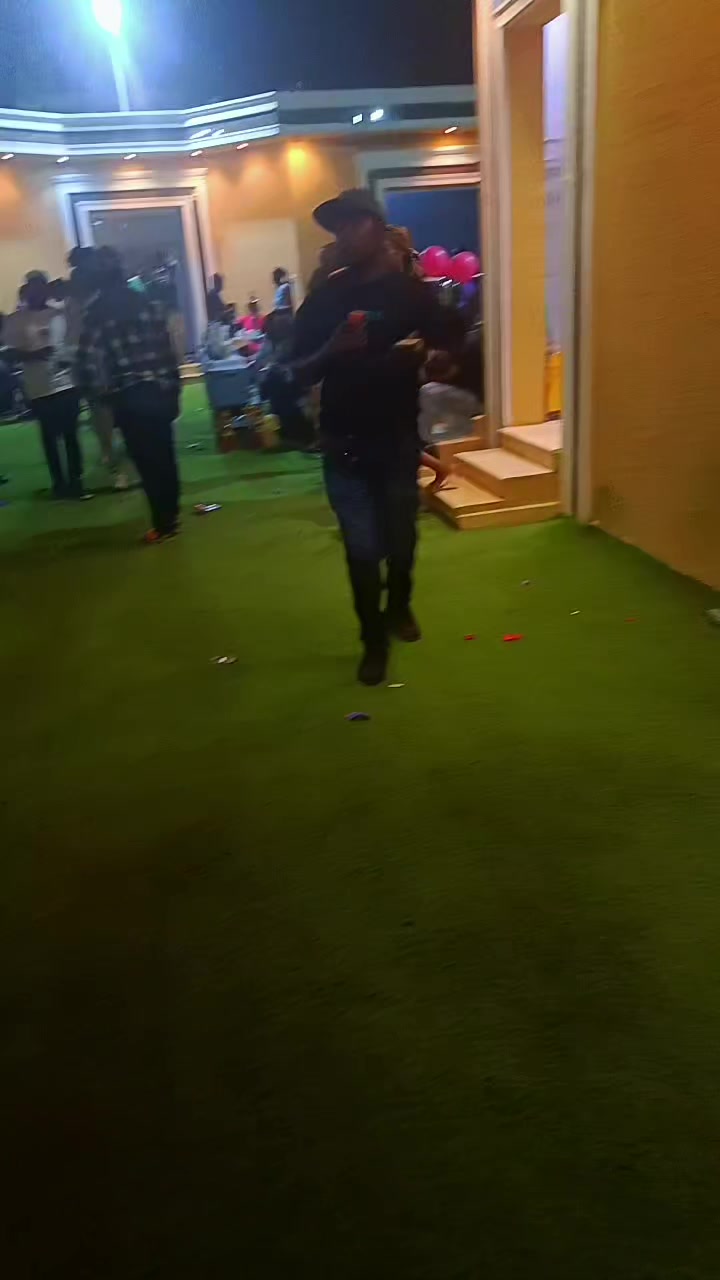 @QVINNA