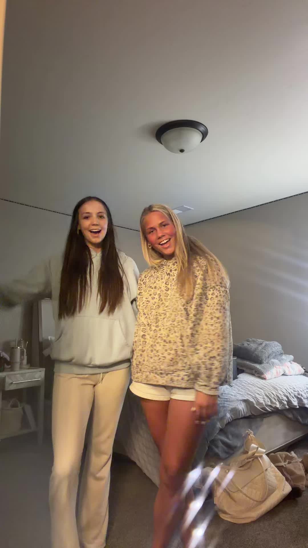 @macyvr