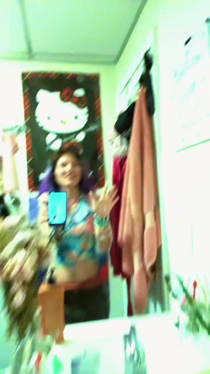 @alondra z.