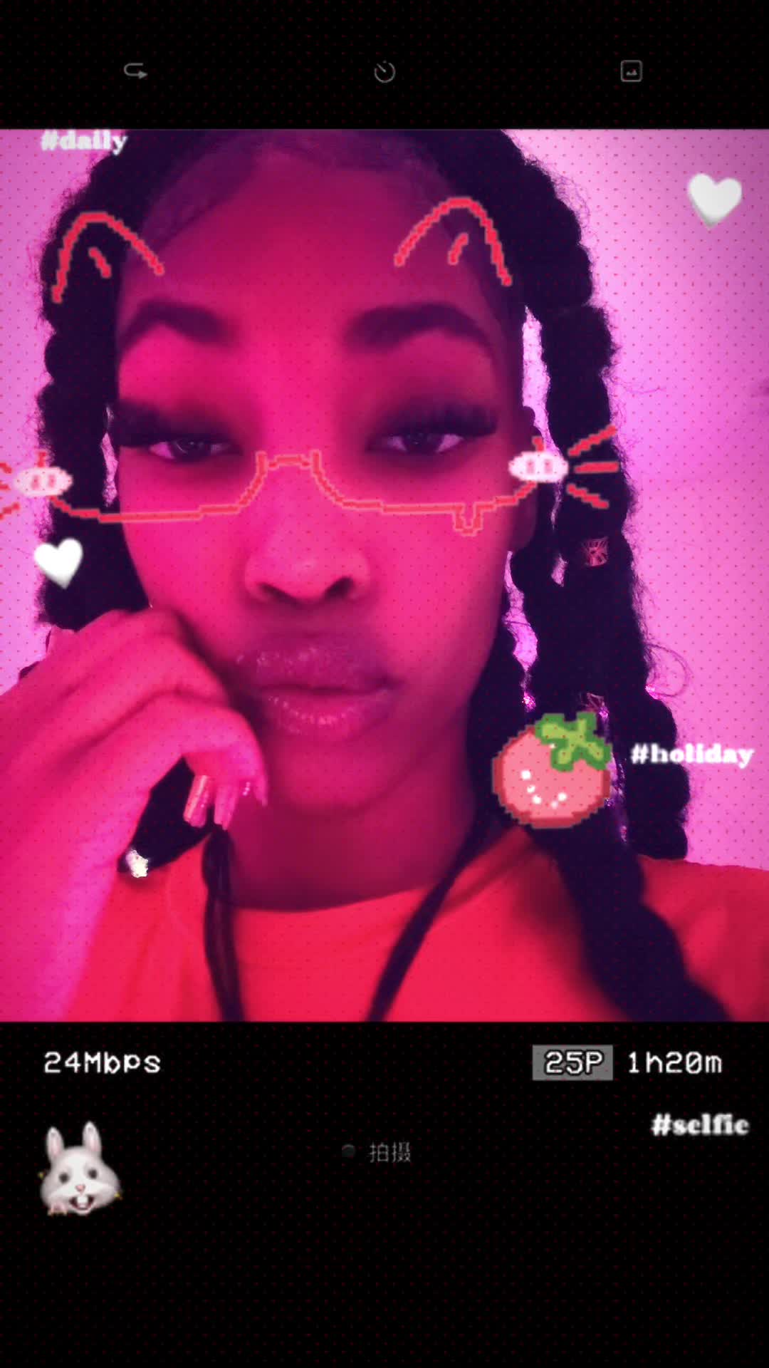 @momolashaa