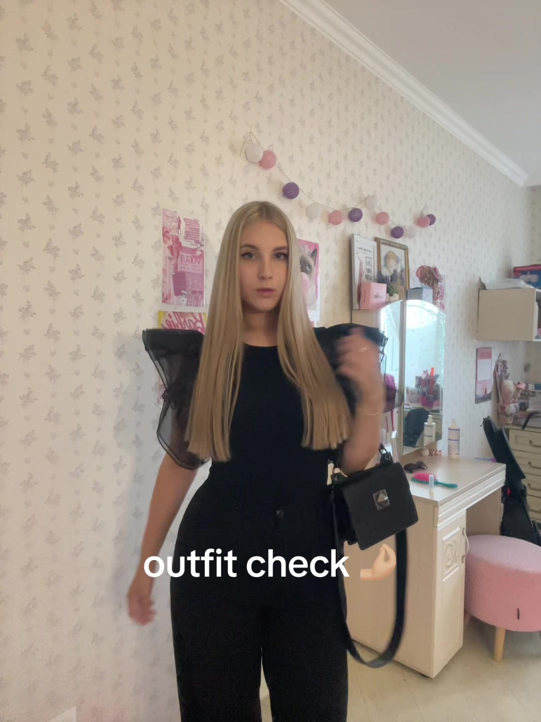 @анюша🩷