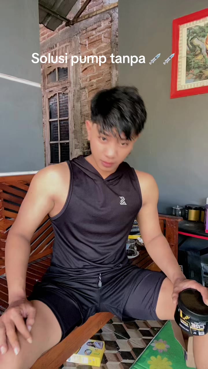 @Pengguna sekitar 