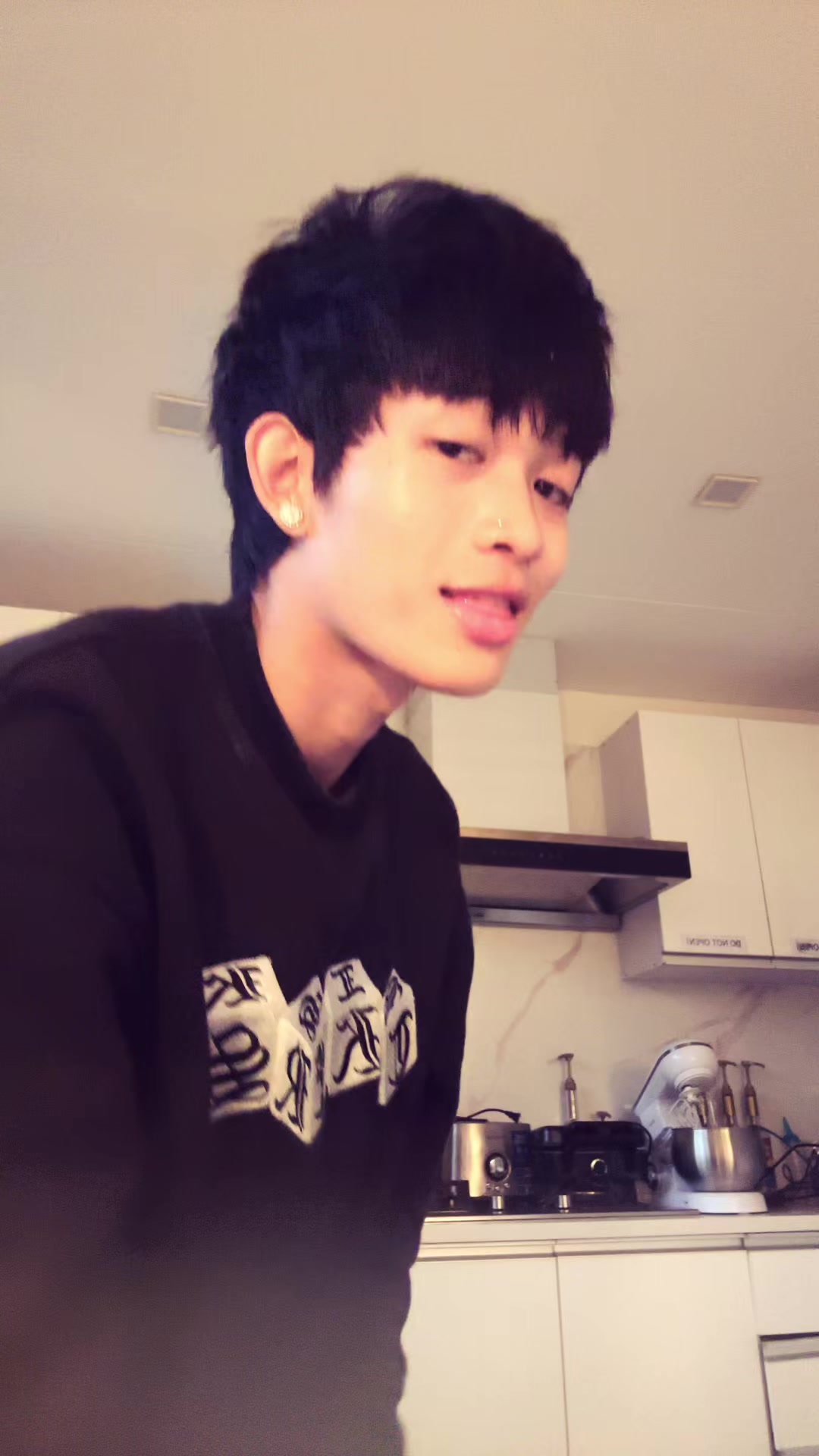 @AKX3.