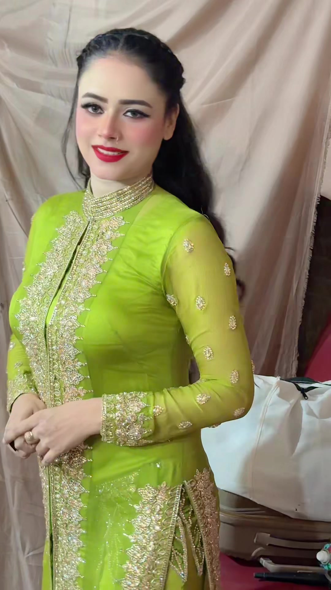 @Nishakhan official