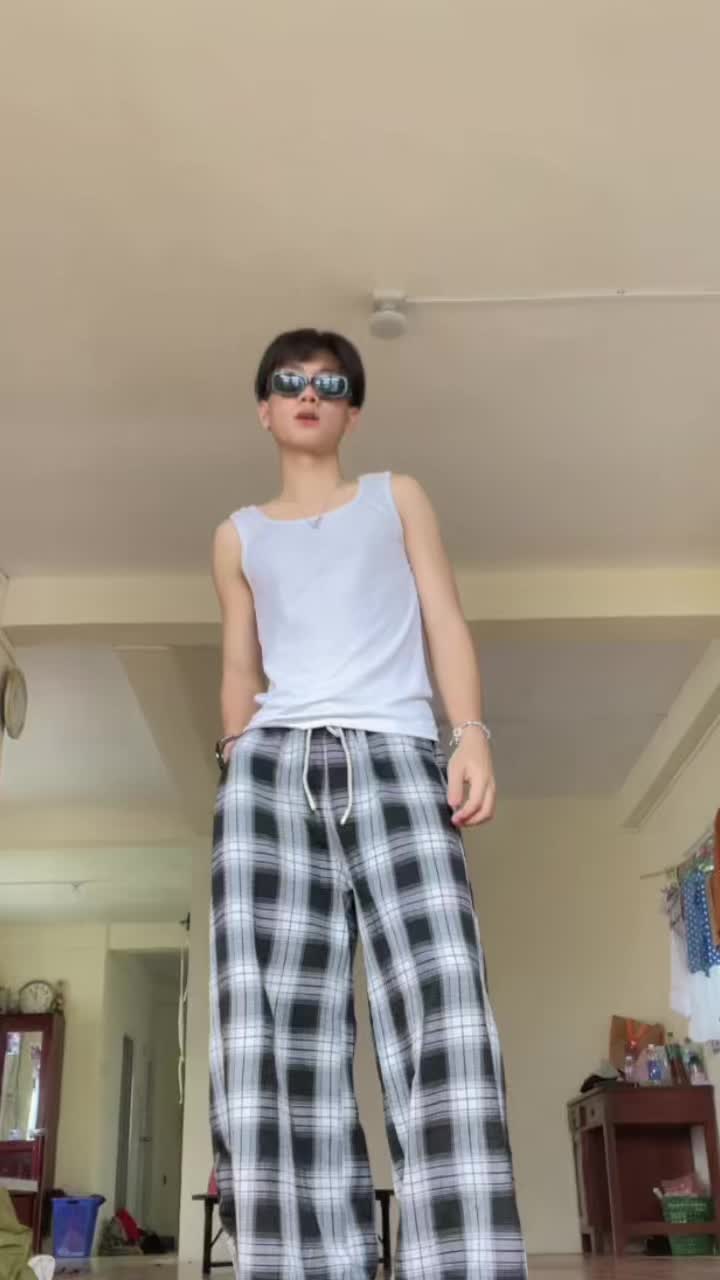 @Léo