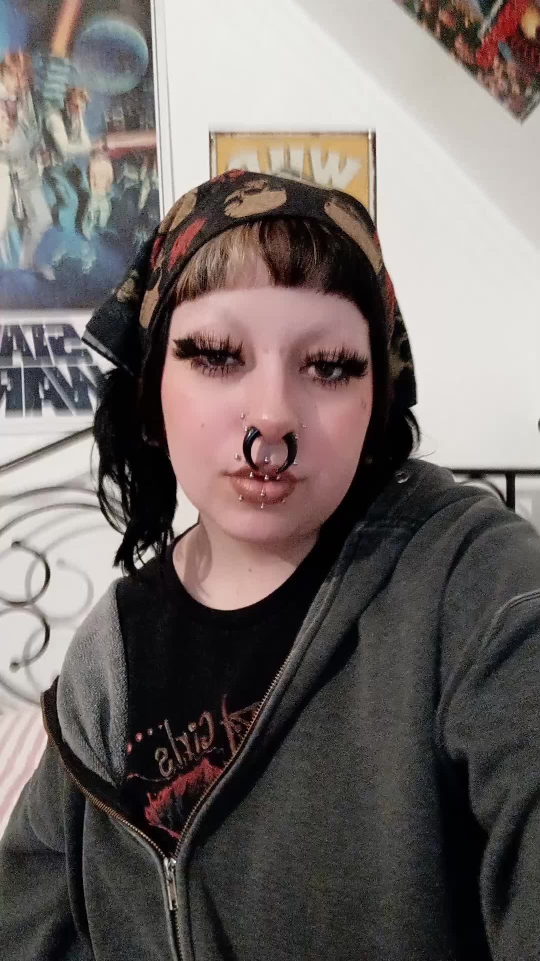 @🦷𝕸𝖆𝖉𝖞🦷