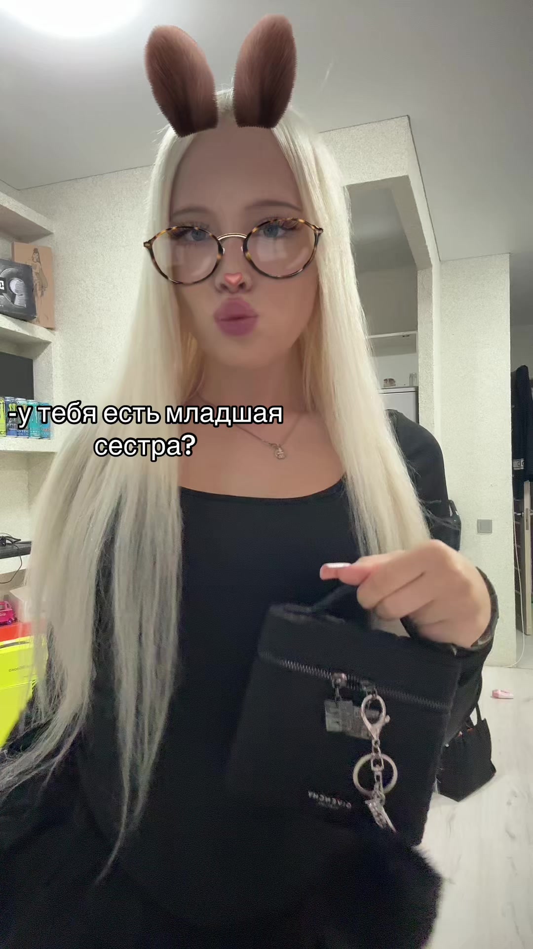 @лиза
