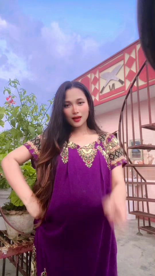 @Meenavlogs