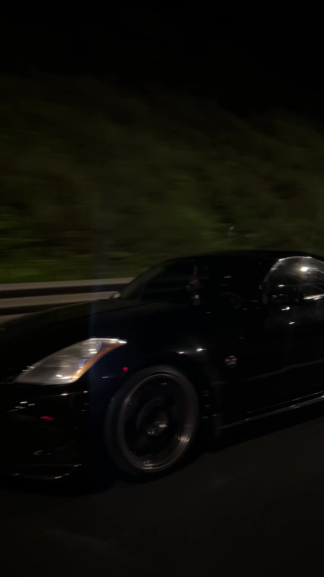 @tarewhips