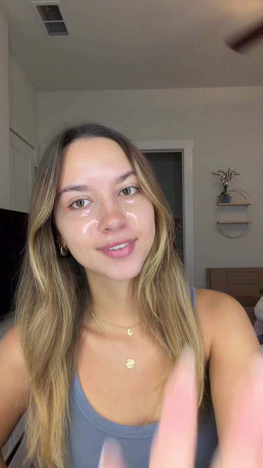 @juliaawhitaker