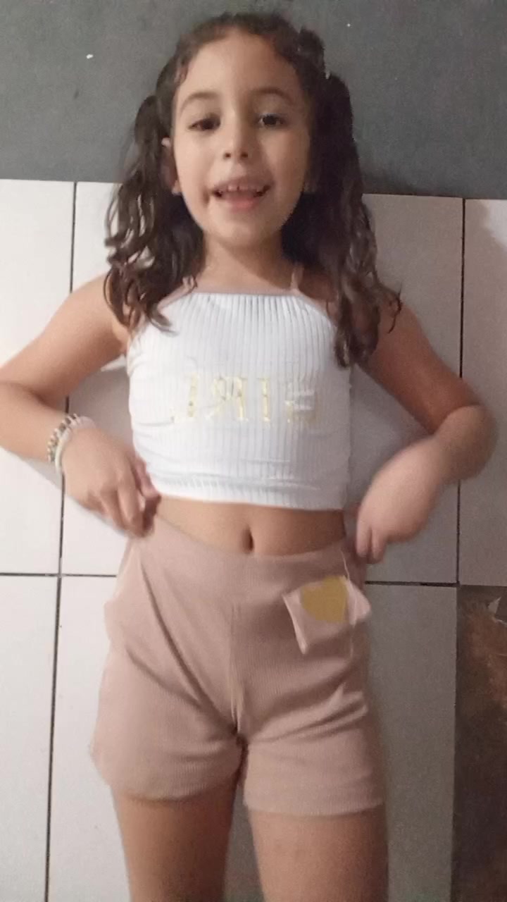 @Lívia Elleres