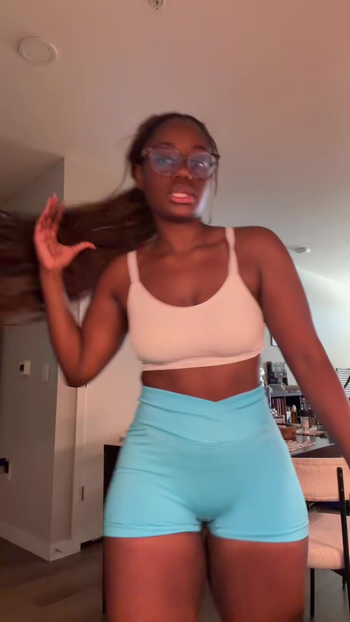 @Iloveapple03