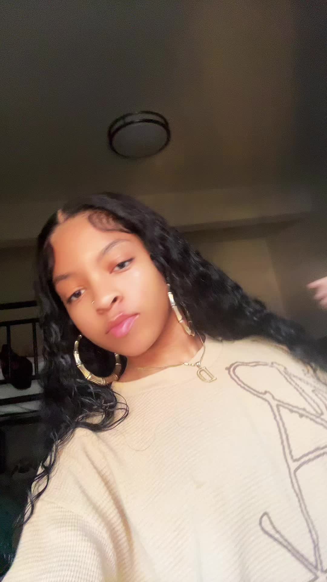 @thaonlyygirlyy