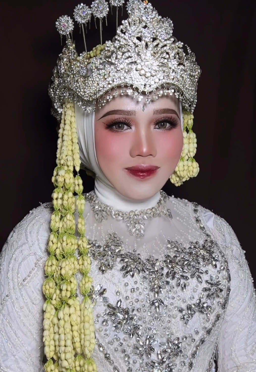 @RIDWAN MUA CIANJUR🕊️