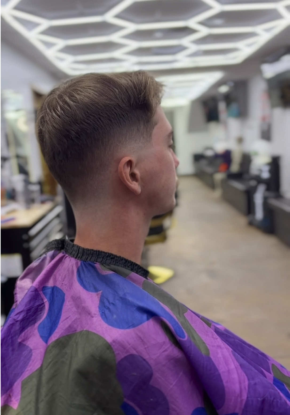 @Jisai Barber