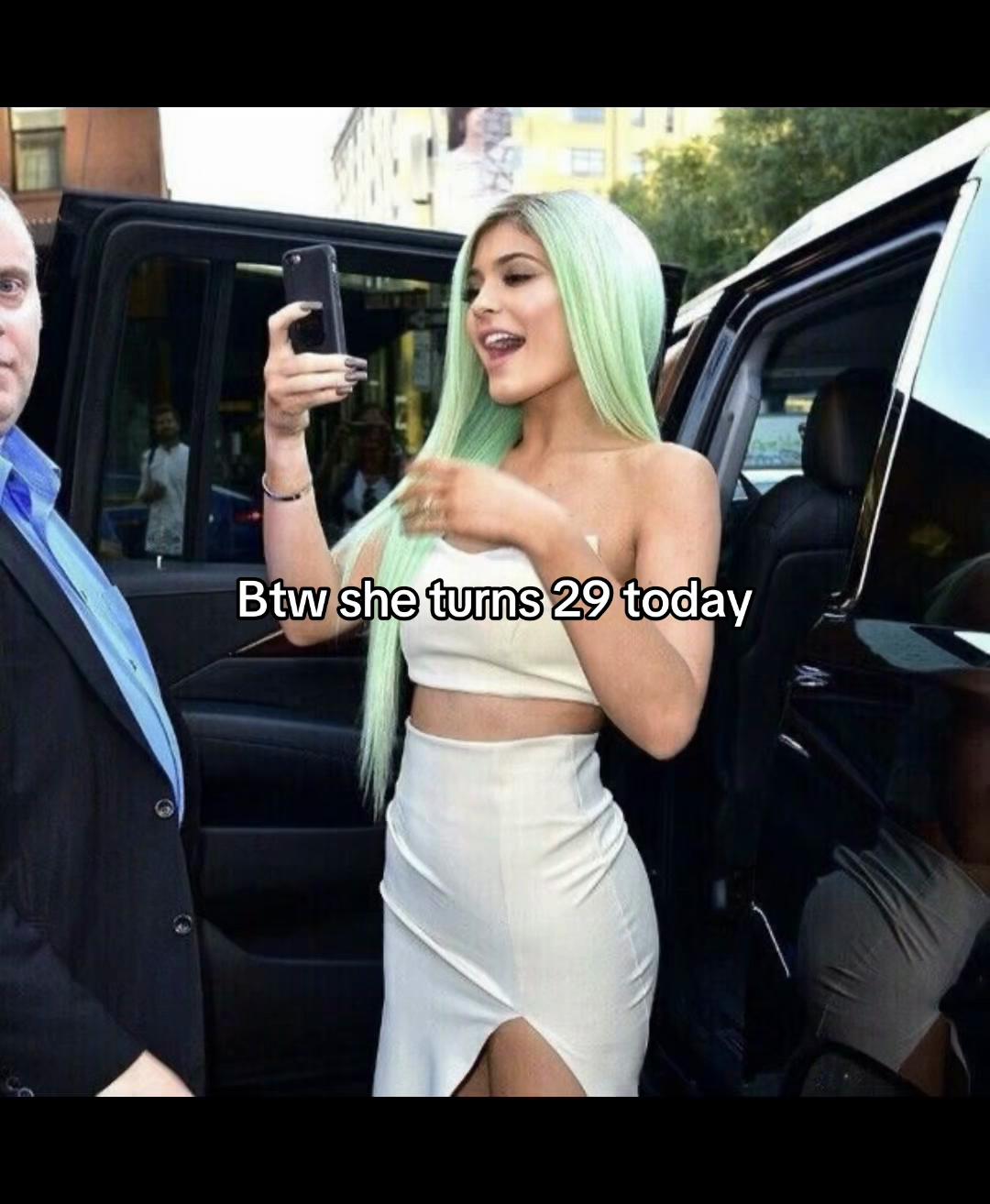 @Emma.