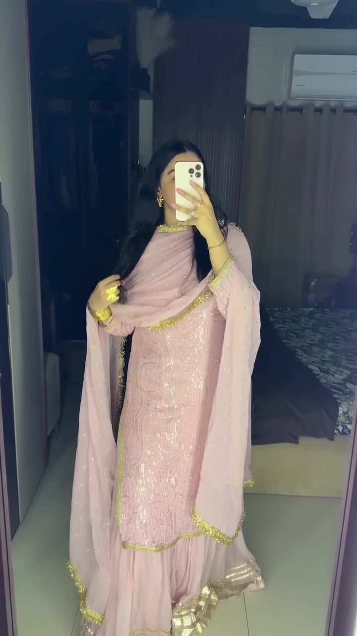 @fariha_safdar