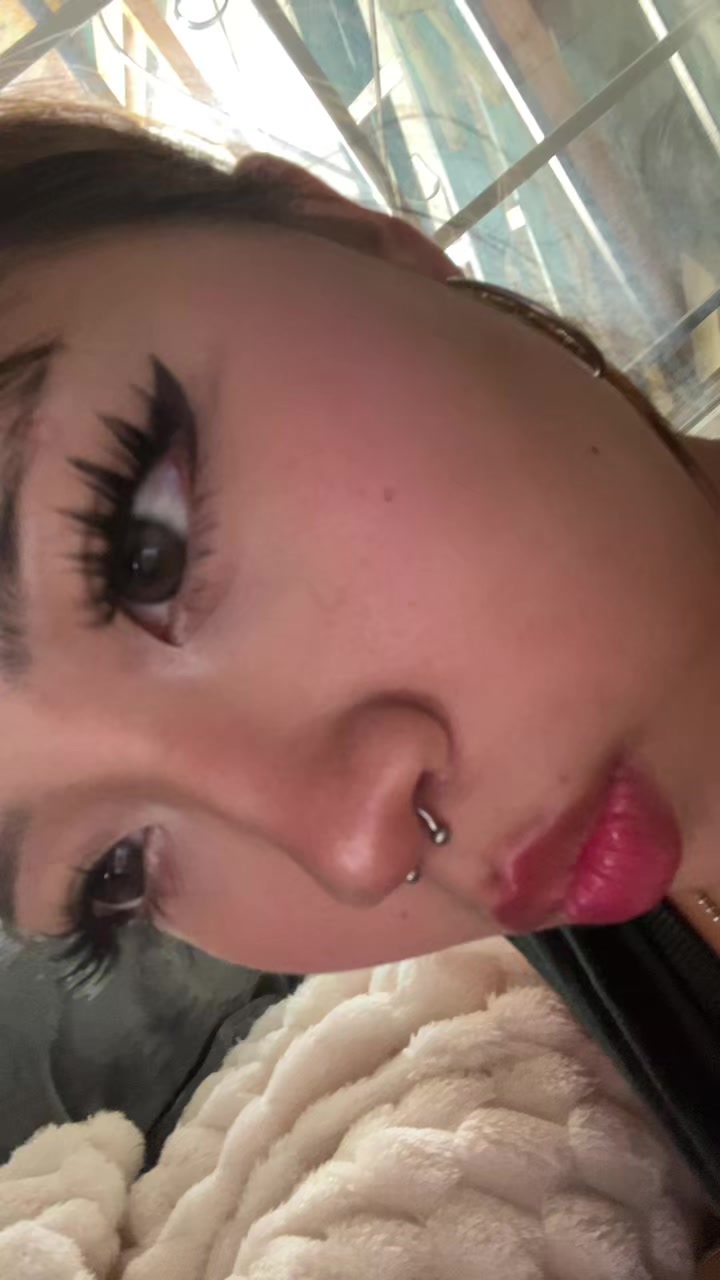 @isabkllez