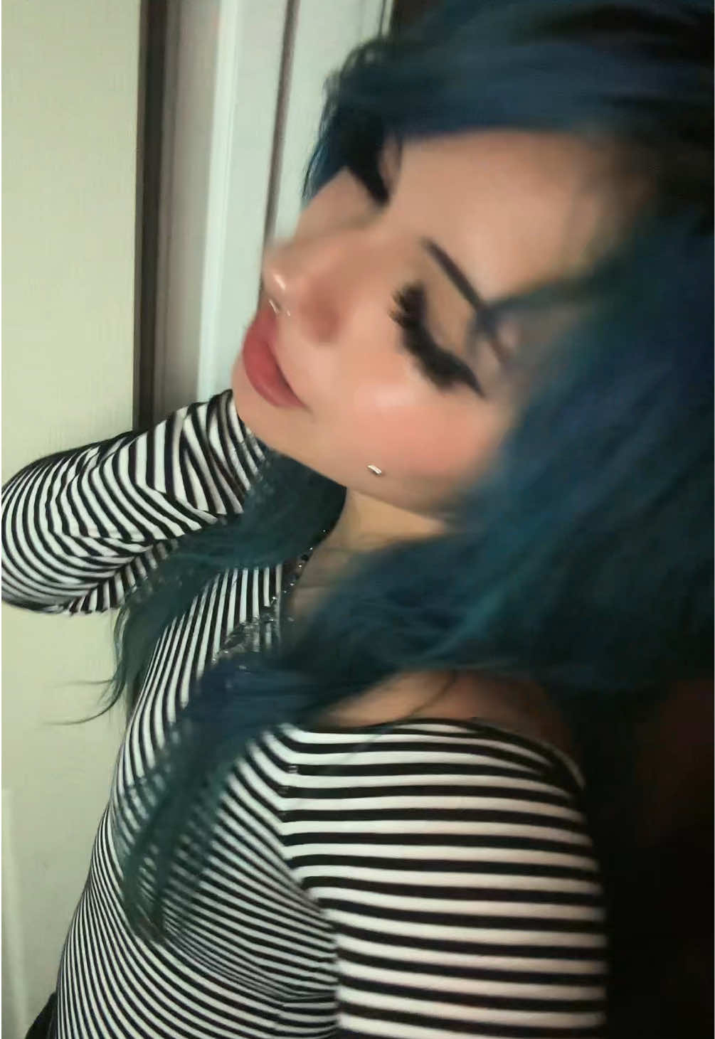 @dyinglivegirl