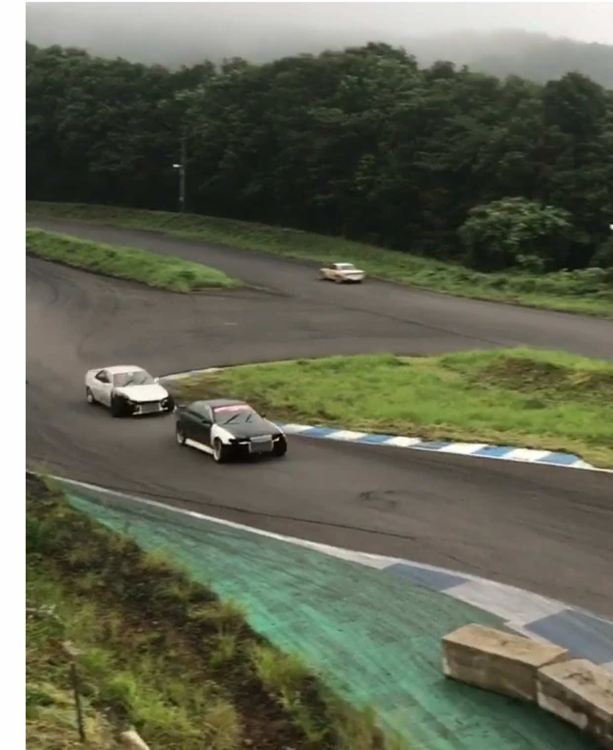 @リン