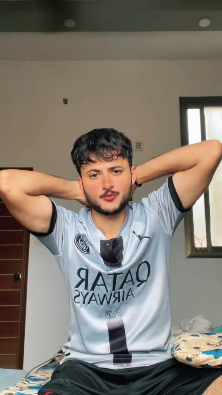 @𝑍𝑎𝑟𝑟𝑎𝑟 𝑠ℎ𝑎ℎ♡