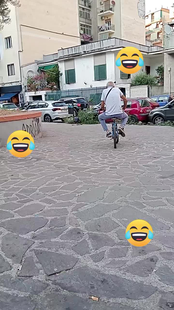 @Lulù