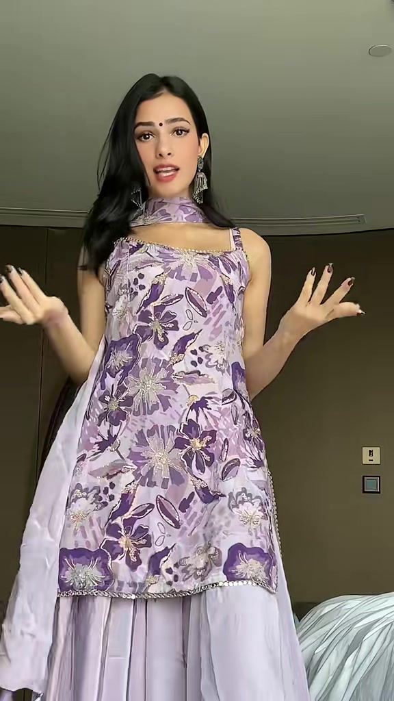 @nishy🧚