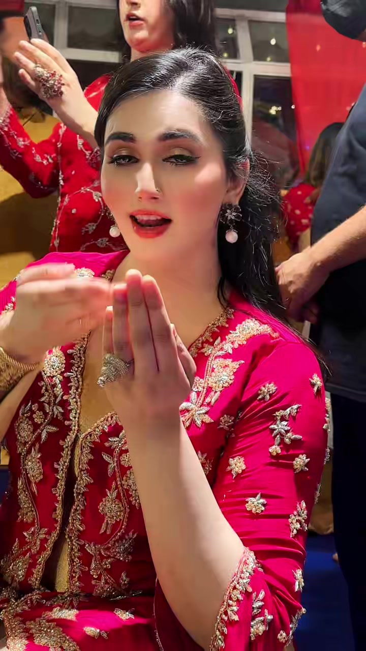 @🌺Haniya Butt🌺