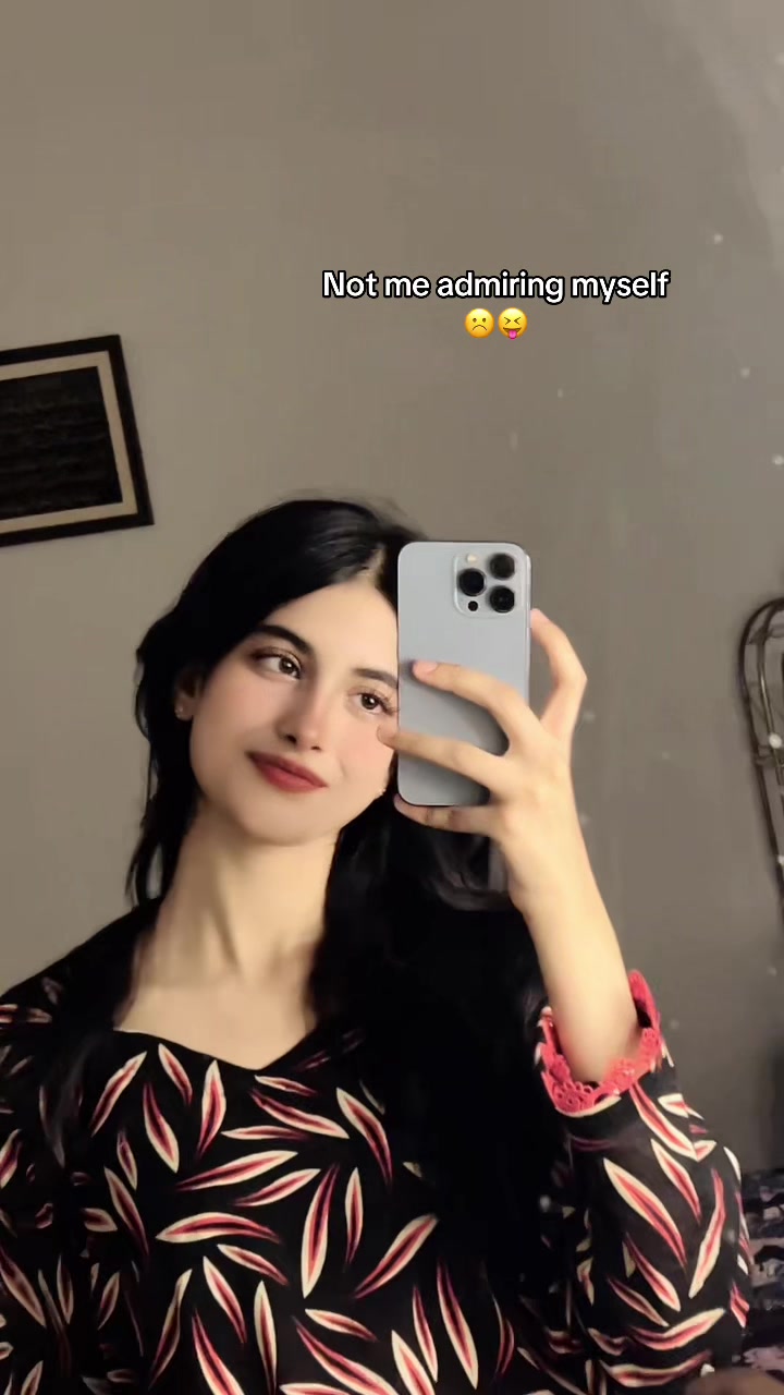 @Neha👾
