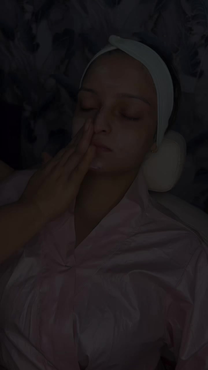 @MoMoTaz bEauTy LouNgE