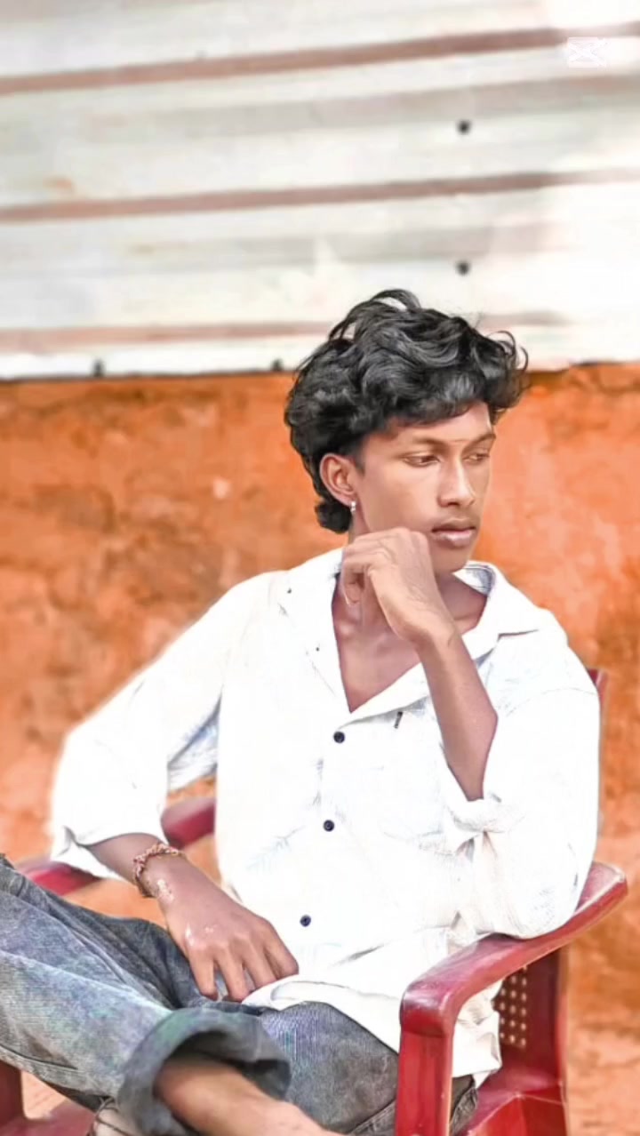 @MATHU RAVANA💥..