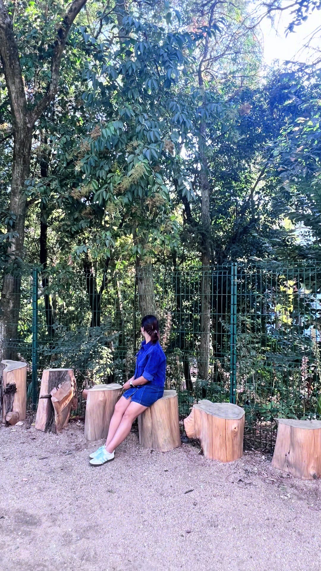 @Kiss Hang cHHeten HyOLmO