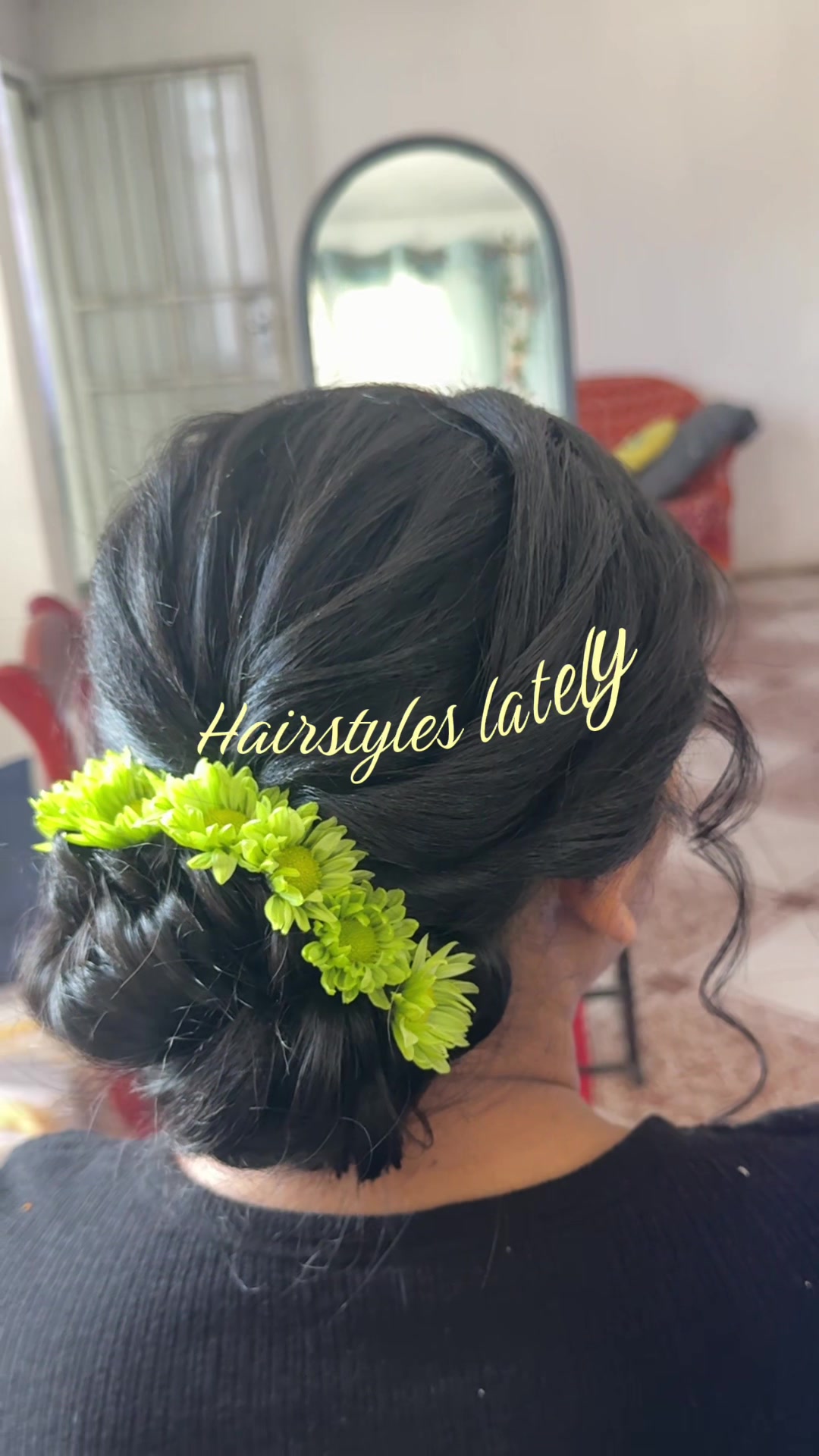 @LAKSHANA| makeup and nails