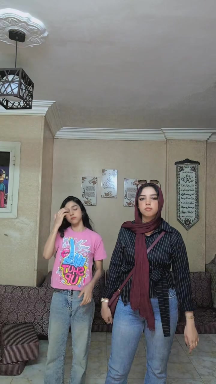 @ساره