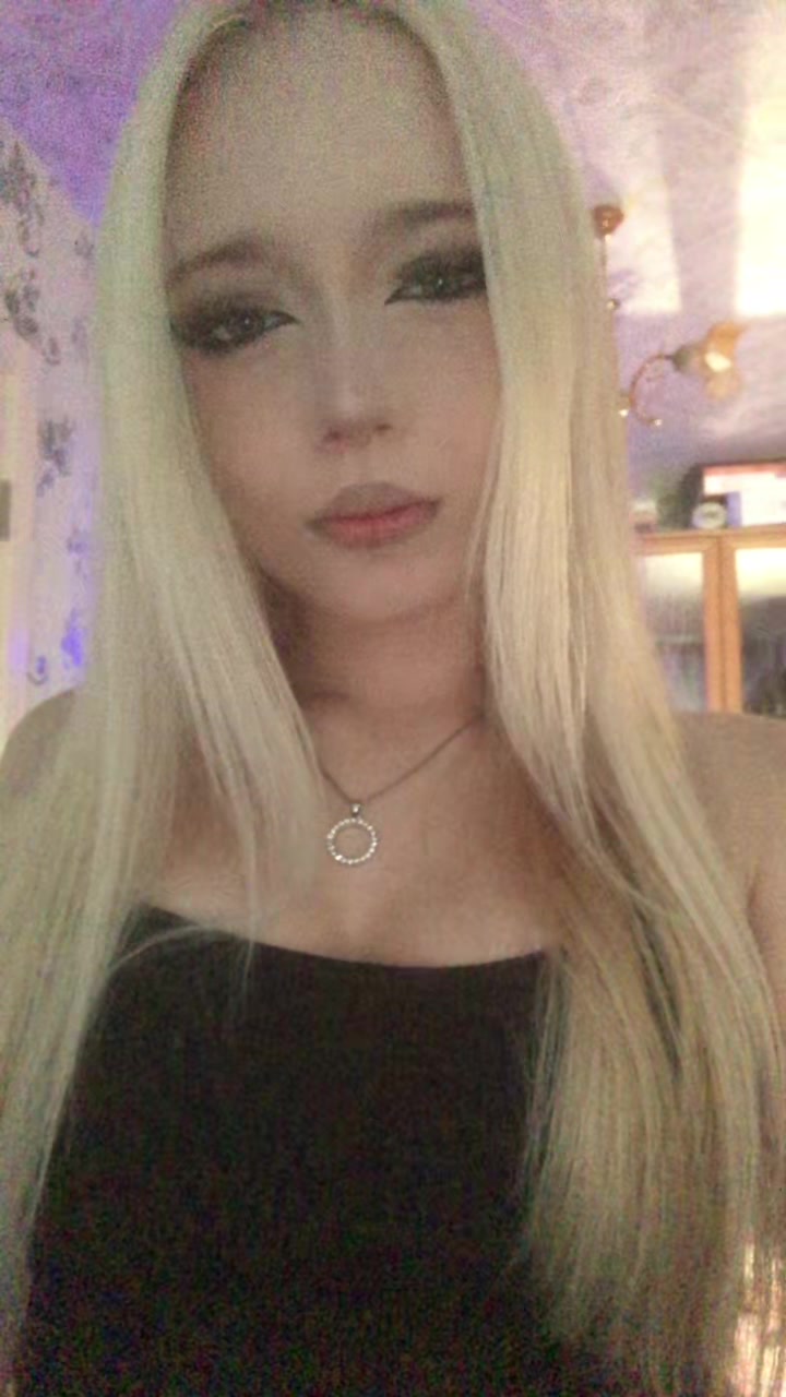 @аняяя