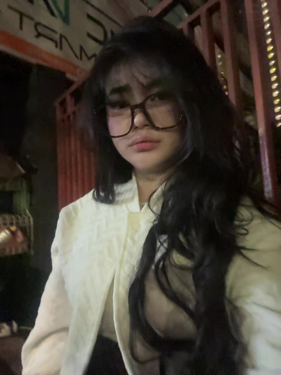 @salila gomez