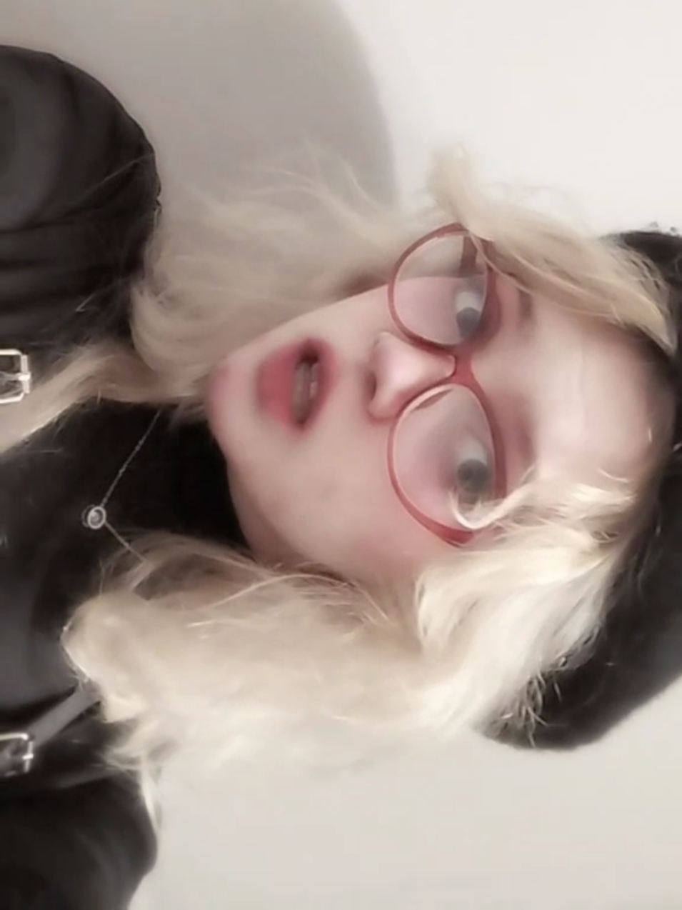 @Юлисса