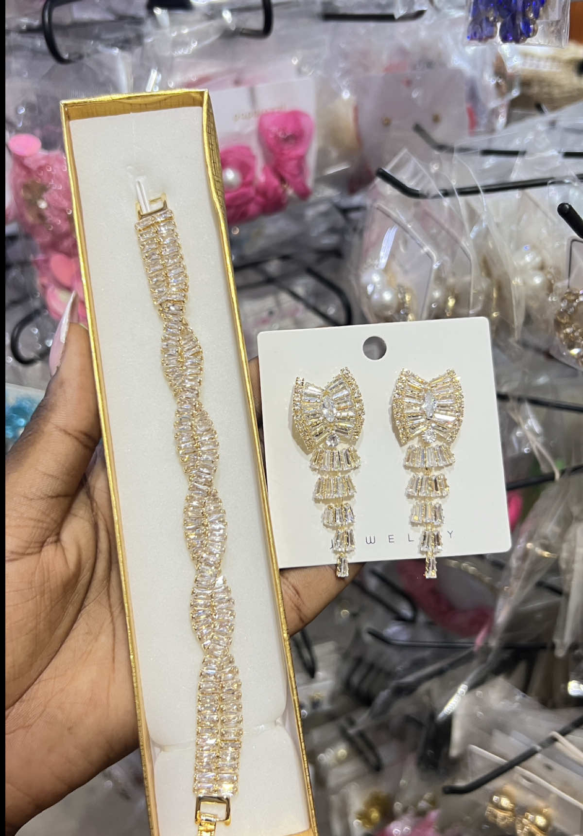 @Ever Jewelries Wholesale