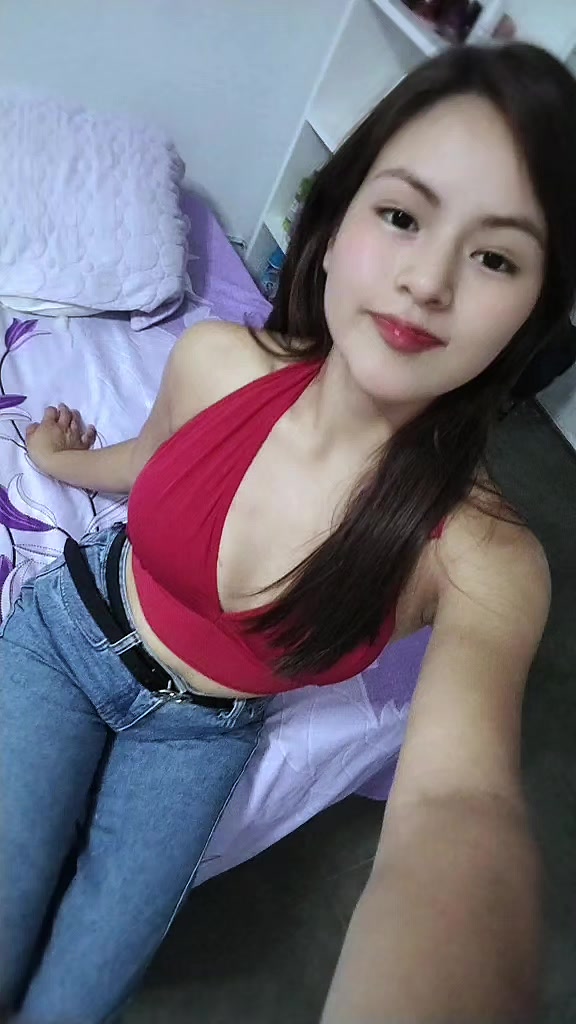 @Luna.