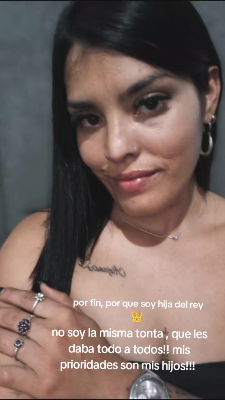 @lauraazar