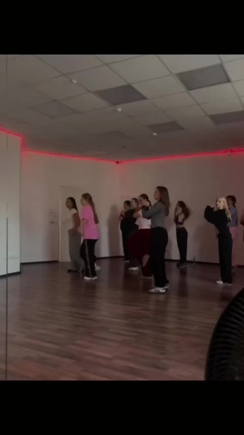 @Аля🕸️