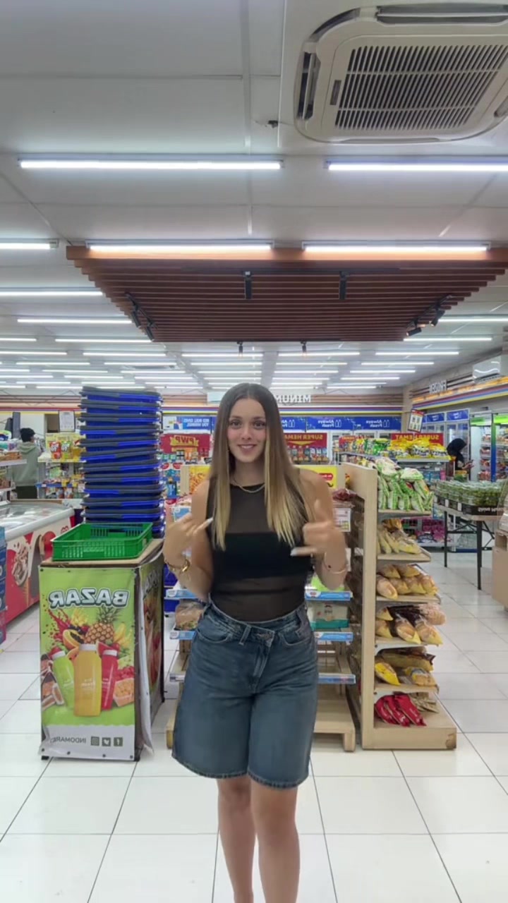 @👛LORIANA