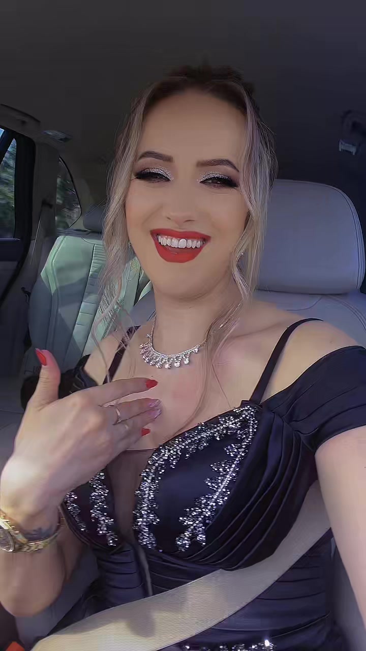 @👑𝓘𝓵𝓲𝓸𝓪𝓻𝓪(ℳ𝑜𝓂 𝑜𝒻 4)