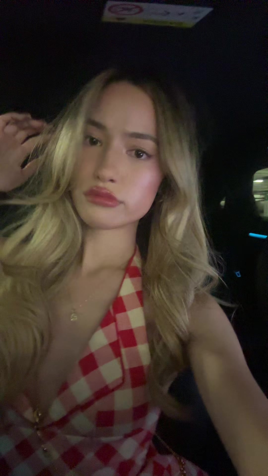 @Nicoleantic