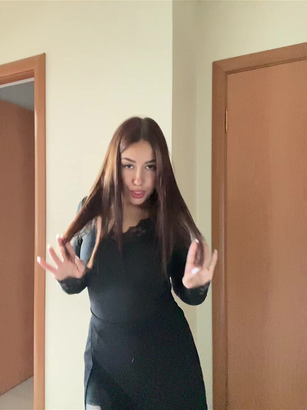 @miiamoress