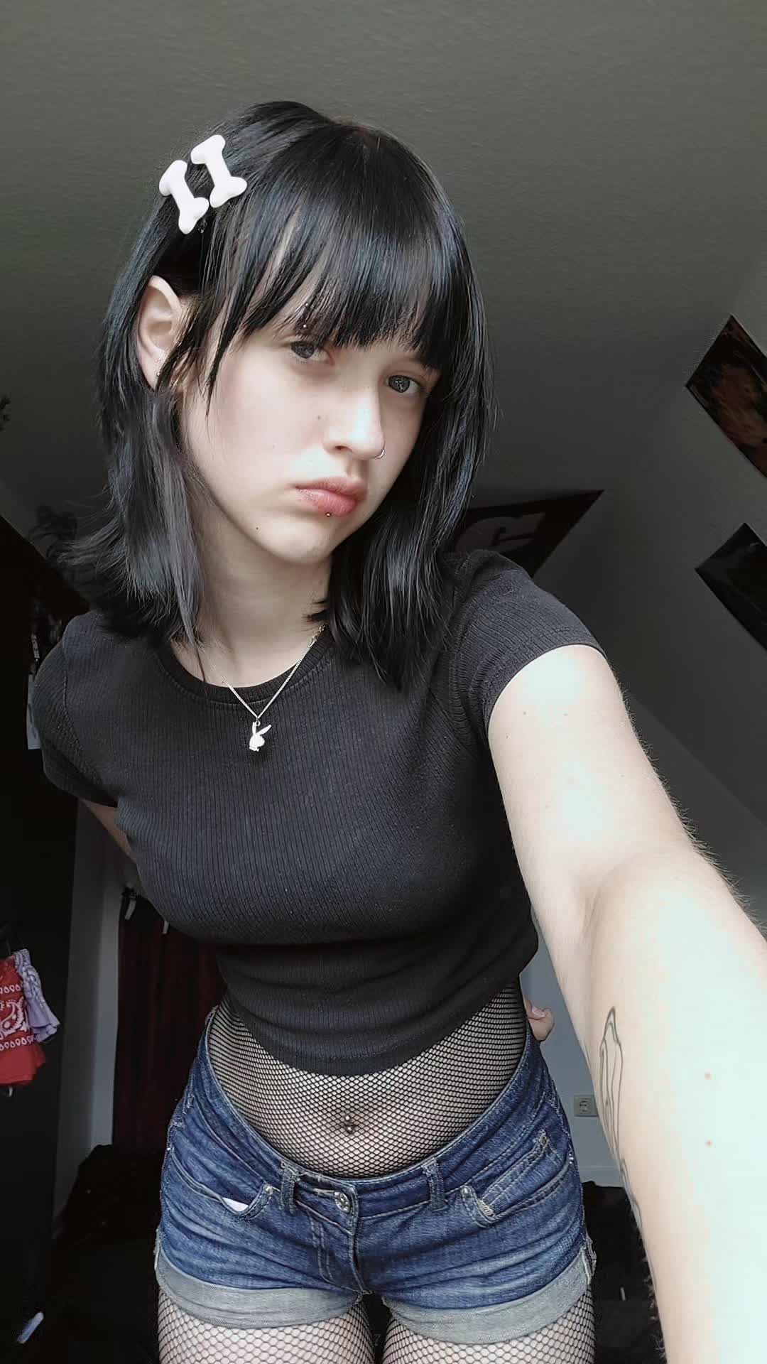 @alyah𒉭🦋